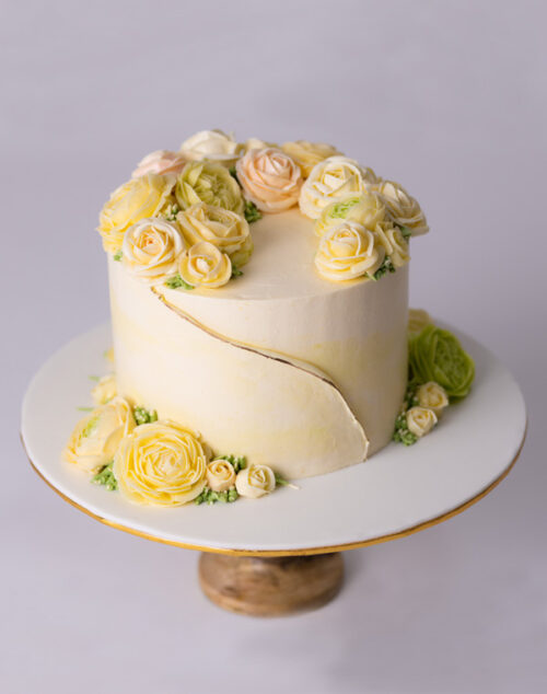 Korean flower buttercream cake - Decorated as picture